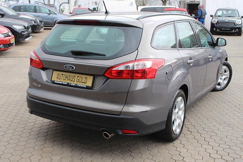 Gebraucht Ford Focus Trend 150 PS (110 kW) 2011 Braun Kombi