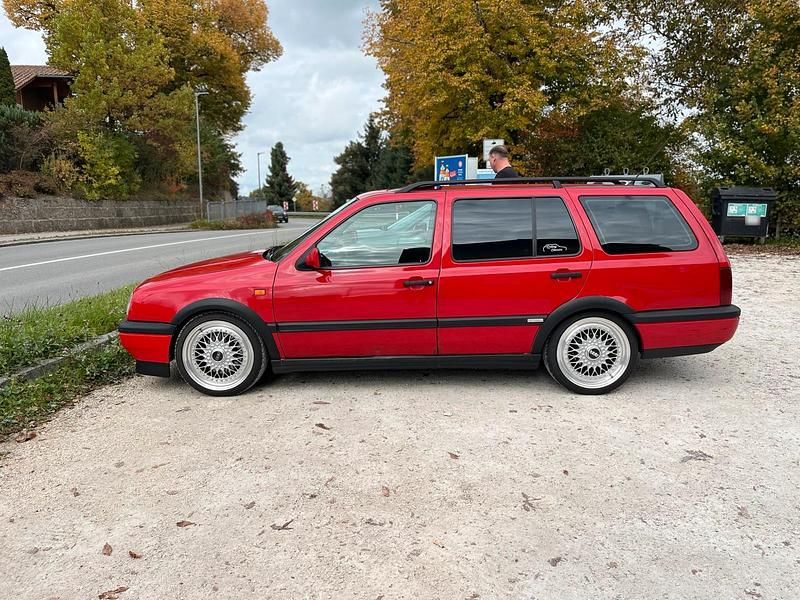 Gebraucht VW Golf III 190 PS (139 kW) 1995 Rot Kombi