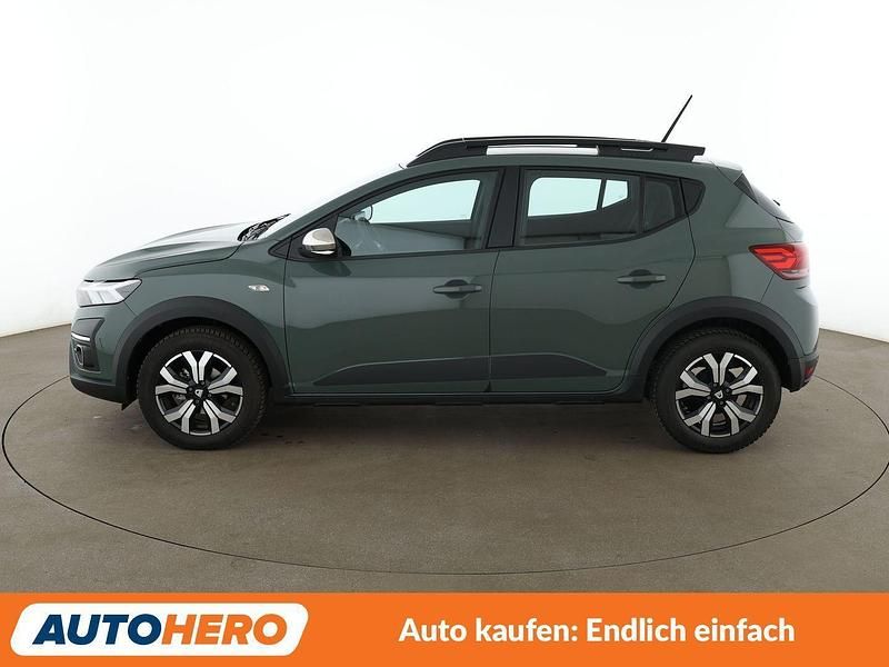 Gebraucht Dacia Sandero Expression 91 PS (66 kW) 2025 Grün Kleinwagen