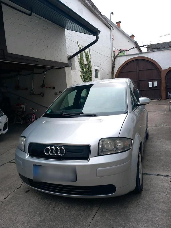 Usado Audi A2 75 HP (55 kW) 2003 Cinzento Citadino