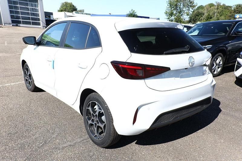 Neu MG MG3 Luxury 194 PS (142 kW) 2026 Dover white Kleinwagen