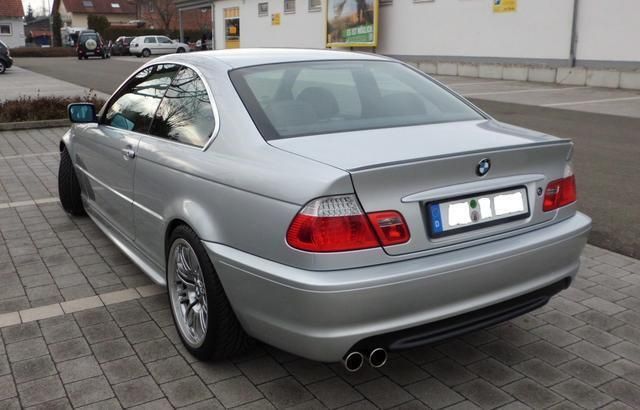 Gebraucht BMW 320 170 PS (125 kW) 2003 Silber metallic Coupé