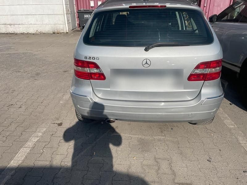Second-hand Mercedes B200 2005 Argintiu Monovolum