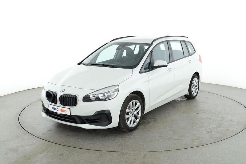 Gebraucht BMW 220 Gran Tourer Advantage 192 PS (141 kW) 2019 Weiß Van / Kleinbus