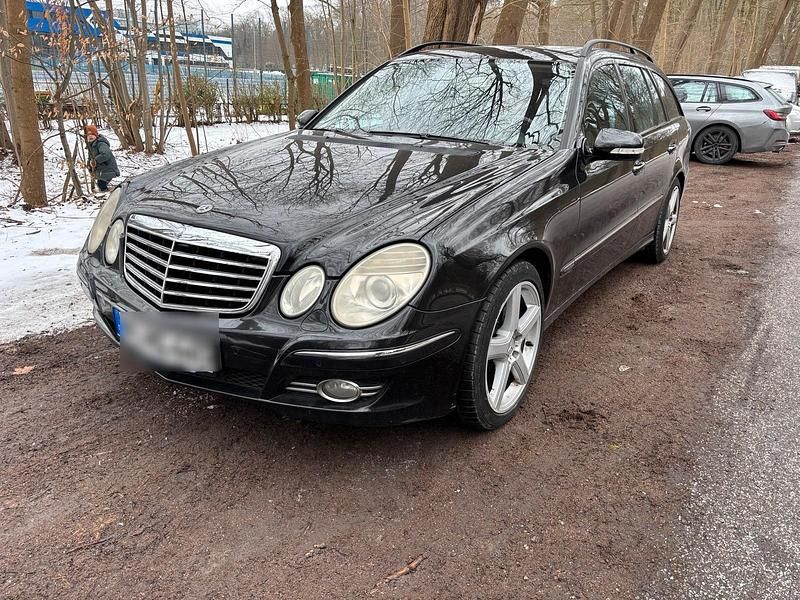 Gebraucht Mercedes E320 224 PS (164 kW) 2007 Schwarz Kombi