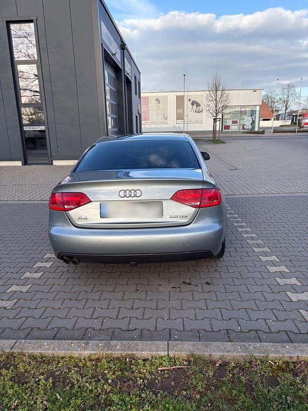 Gebraucht Audi A4 Attraction 143 PS (105 kW) 2008 Limousine