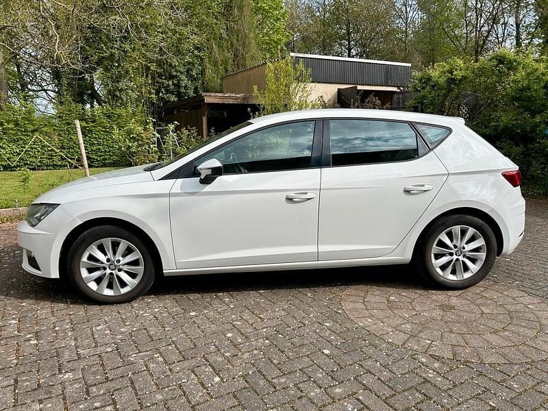 Usata Seat Leon 110 CV (80 kW) 2017 Bianco Berlina