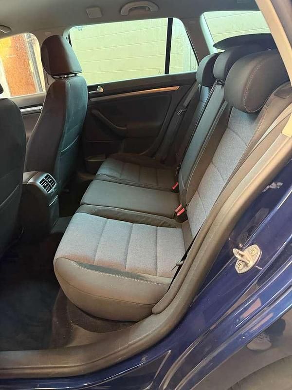 Gebraucht VW Golf VI Style 105 PS (77 kW) 2011 Blau Kleinwagen