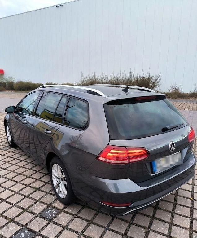 Gebraucht VW Golf VII Comfortline 110 PS (80 kW) 2017 Grau Kombi