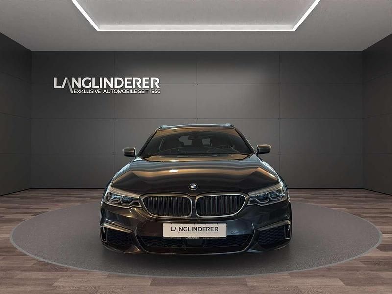 Gebraucht BMW 550 400 PS (294 kW) 2020 Sophistograu brillanteffekt me Kombi