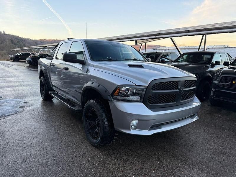 Gebraucht Dodge Ram 401 PS (294 kW) 2020 Grau Pickup