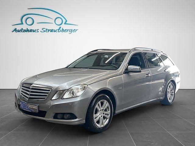 Gebraucht Mercedes E200 184 PS (135 kW) 2010 Silber Kombi