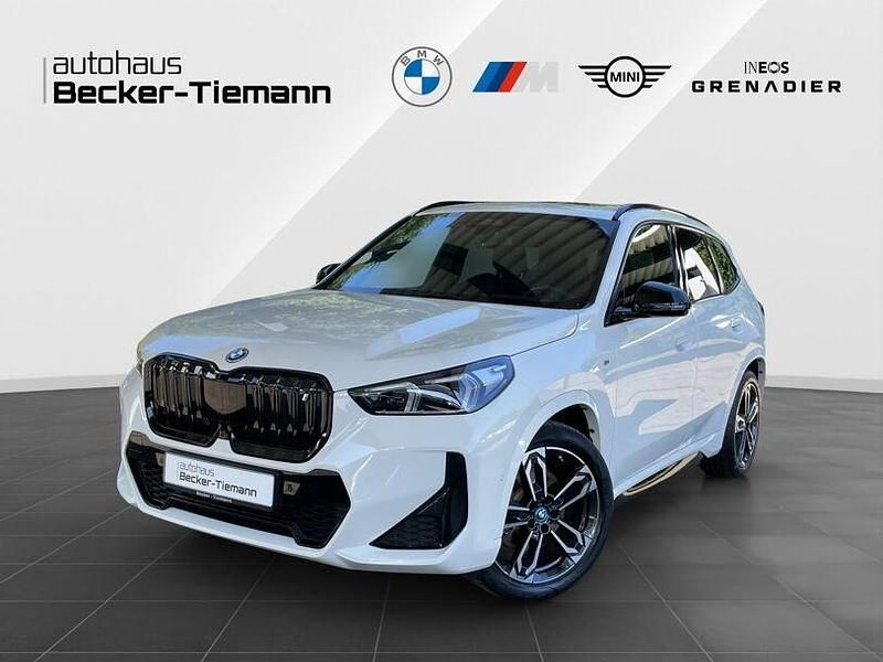 Alpinweiß uni Gebraucht 2022 BMW iX1 M Sport SUV | 39.998 € (Fairer Preis) - Bild 1/4