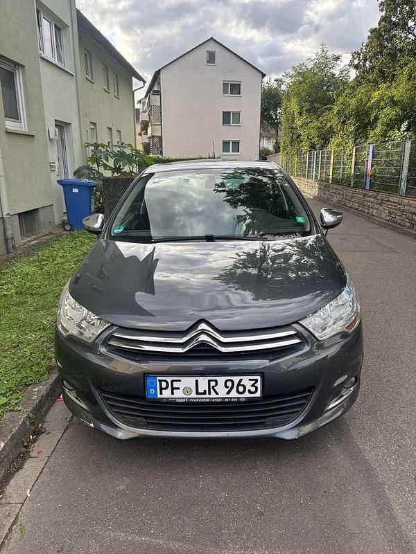Grau Gebraucht 2013 Citroën C4 SELECTION Kleinwagen | 4.100 € (Fairer Preis) - Bild 1/4