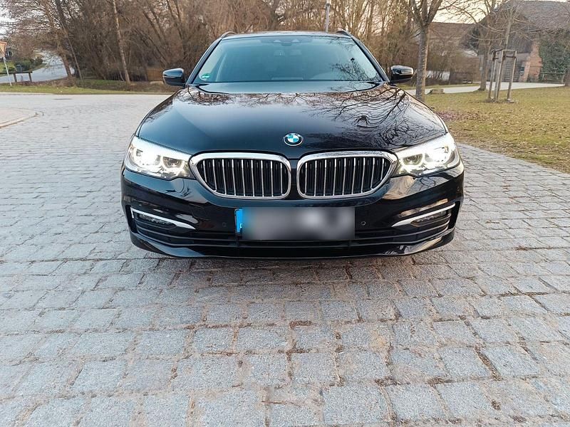 Gebraucht BMW 520 190 PS (139 kW) 2018 Schwarz Kombi