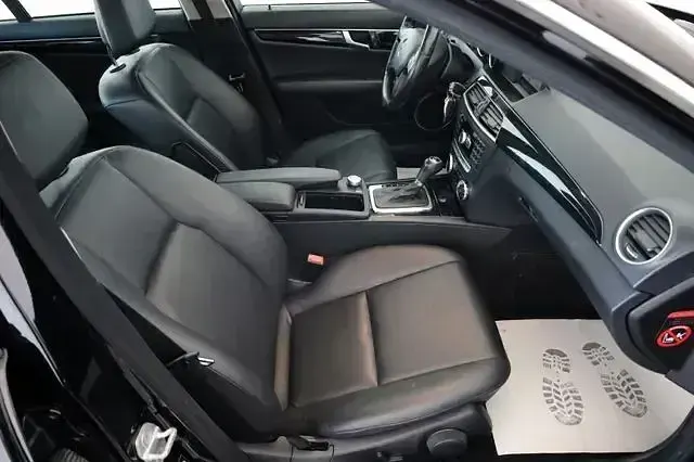 Gebraucht Mercedes C220 170 PS (125 kW) 2012 Schwarz Kombi