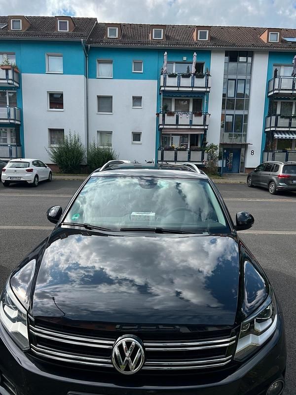 Schwarz Gebraucht 2015 VW Tiguan Sportline SUV | 10.000 € (Fairer Preis) - Bild 1/4