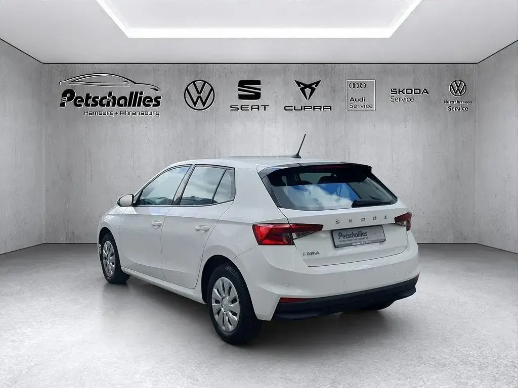Gebraucht Skoda Fabia Active 65 PS (47 kW) 2023 Weiß Kleinwagen