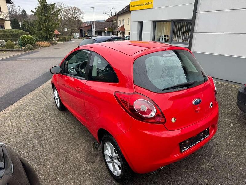 Gebraucht Ford Ka 69 PS (50 kW) 2014 Rot Kleinwagen