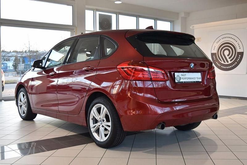 Gebraucht BMW 225 Performance 231 PS (169 kW) 2014 Rot Van / Kleinbus