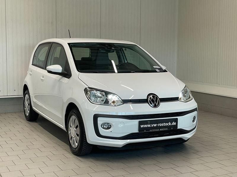Second-hand VW up! 65 CP (47 kW) 2023 Alb Hatchback