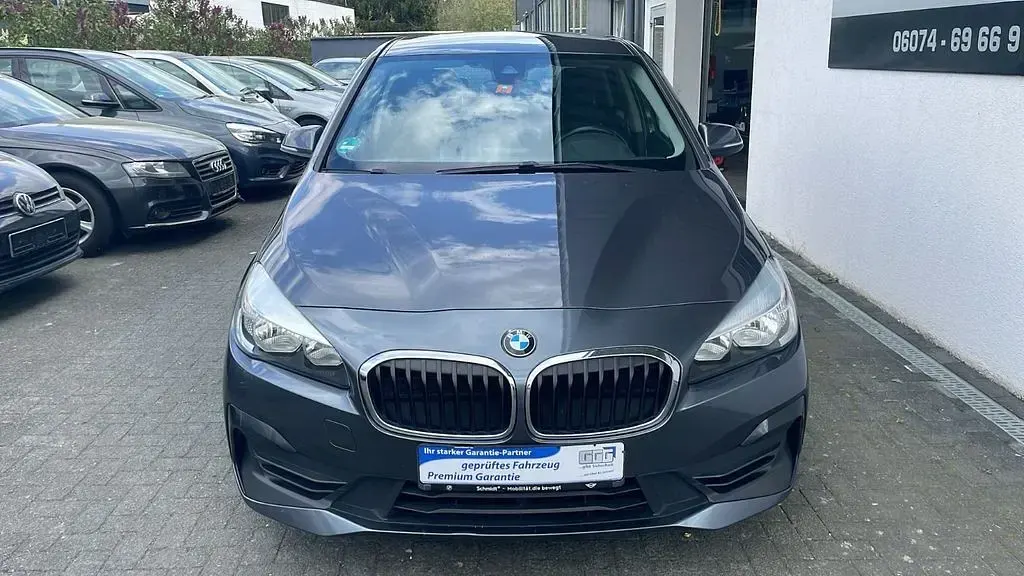 Używany BMW 218 Advantage 140 KM (102 kW) 2019 Szary Kombi