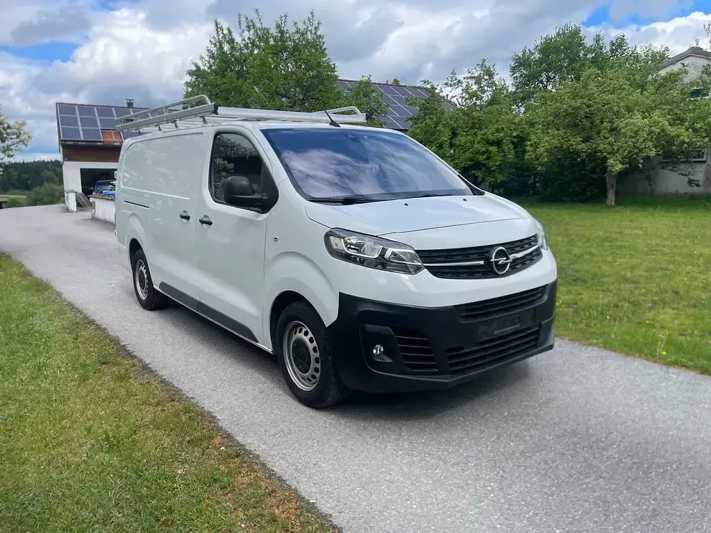 Usata Opel Vivaro Edition 144 CV (105 kW) 2024 Bianco Monovolume