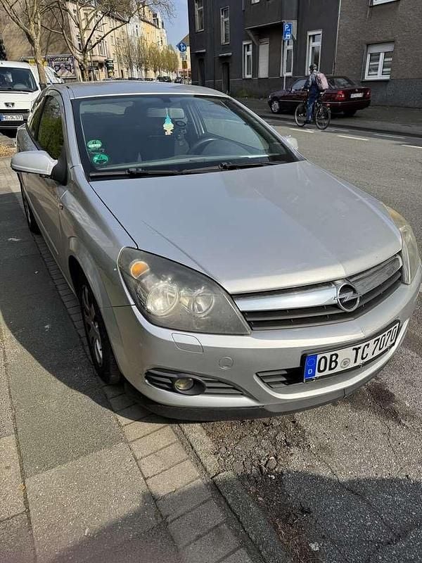 Gebraucht Opel Astra Edition 105 PS (77 kW) 2005 Grau Coupé