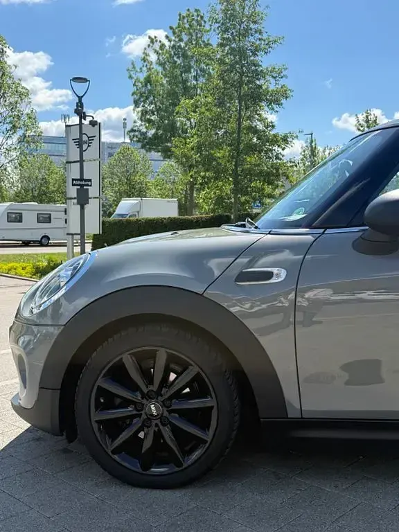 Usado Mini ONE 75 HP (55 kW) 2018 Cinzento Citadino
