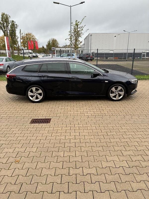 Grau Gebraucht 2018 Opel Insignia Dynamic Kombi | 16.500 € (Teuer) - Bild 1/4