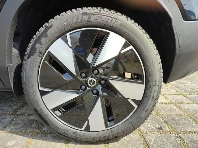 Occasion Volvo C40 Plus 185 kW (252 ch) 2024 Noir SUV