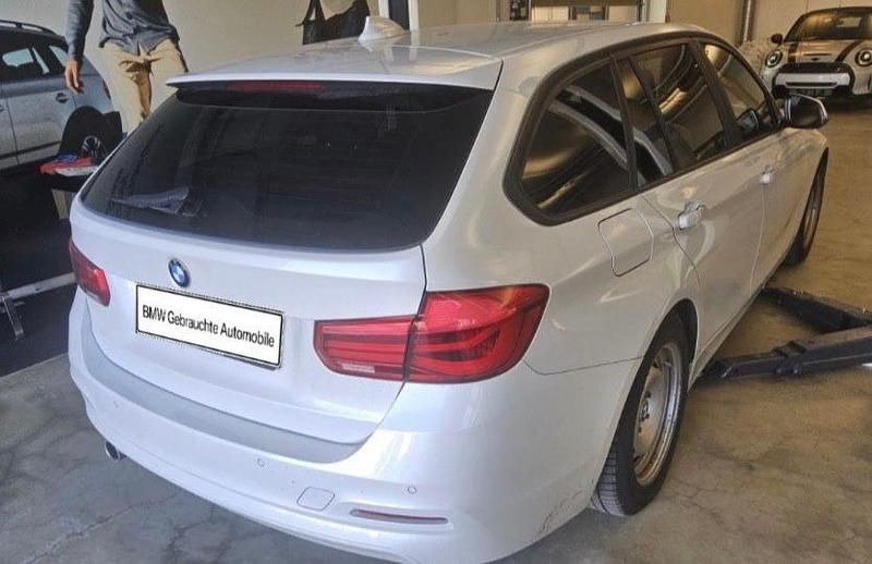 Gebraucht BMW 318 Performance 150 PS (110 kW) 2017 Weiß Limousine