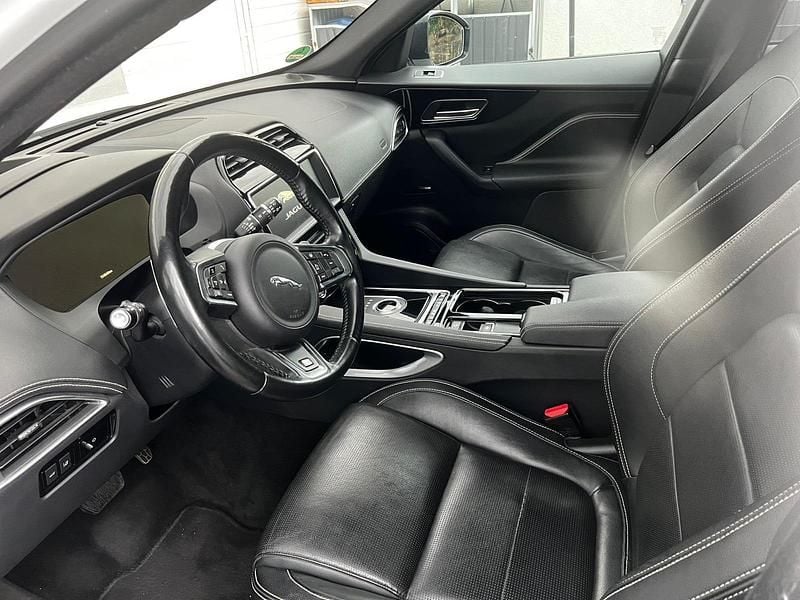 Gebraucht Jaguar F-Pace 300 PS (220 kW) 2018 Weiß SUV