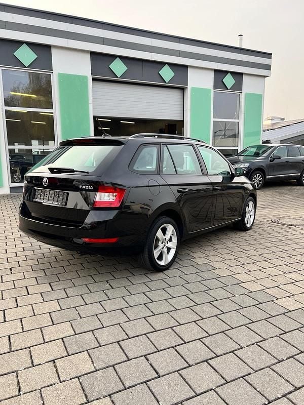 Gebraucht Skoda Fabia 75 PS (55 kW) 2019 Schwarz Kombi