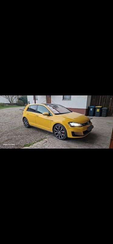 Gelb Gebraucht 2015 VW Golf VII GTI Limousine | 14.000 € (Fairer Preis) - Bild 1/4