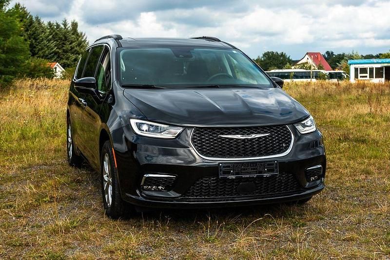 Schwarz Gebraucht 2023 Chrysler Pacifica SUV | 45.900 € (Fairer Preis) - Bild 1/4