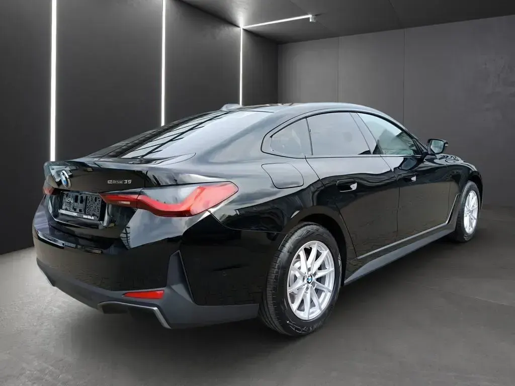 Neu BMW i4 210 kW (286 PS) 2026 Schwarz Limousine