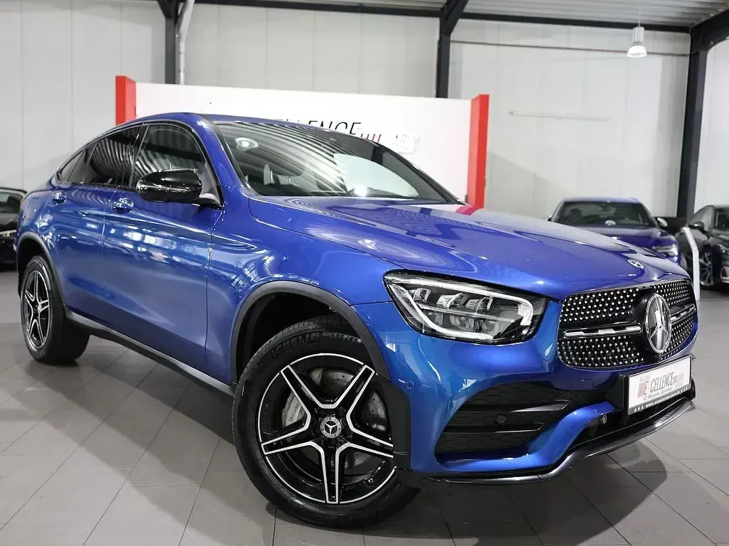 Gebraucht Mercedes GLC300de AMG line 306 PS (225 kW) 2023 Blau Coupé