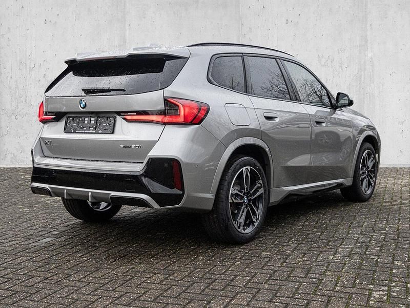 Neu BMW X1 Performance 156 PS (114 kW) 2025 Silber SUV