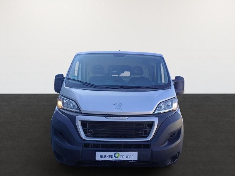 Gebraucht Peugeot Boxer 163 PS (119 kW) 2019 Chronos silber Van