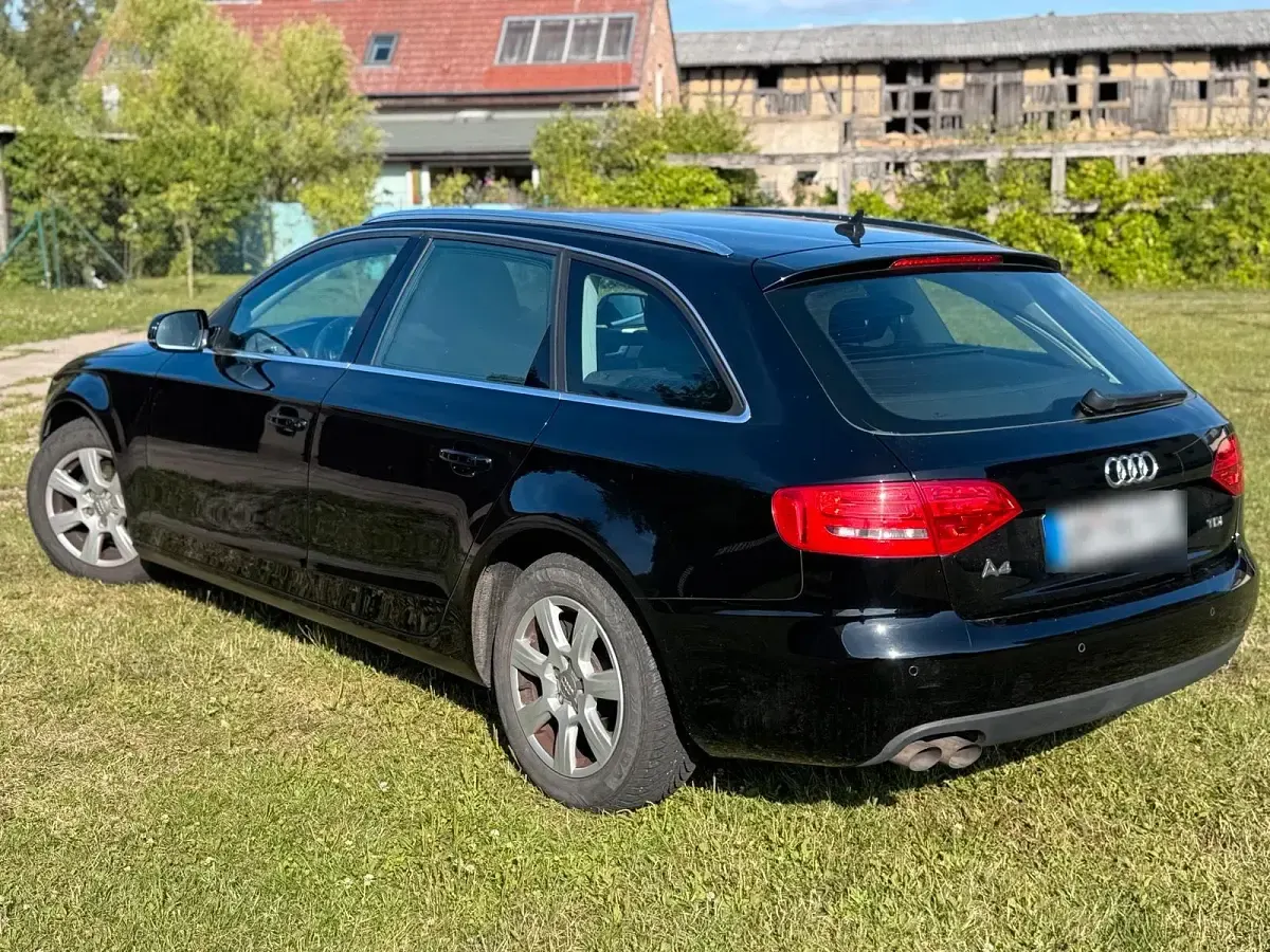 Gebraucht Audi A4 2011 Schwarz Kombi