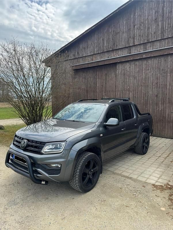 Second-hand VW Amarok 224 CP (164 kW) 2017 Gri Pickup