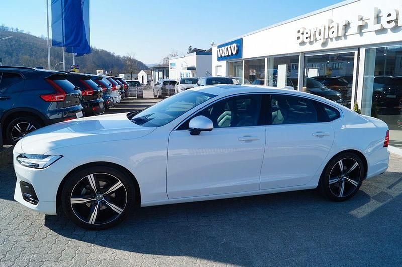 Używany Volvo S90 R-Design 190 KM (139 kW) 2017 Biały Sedan/Limuzyna