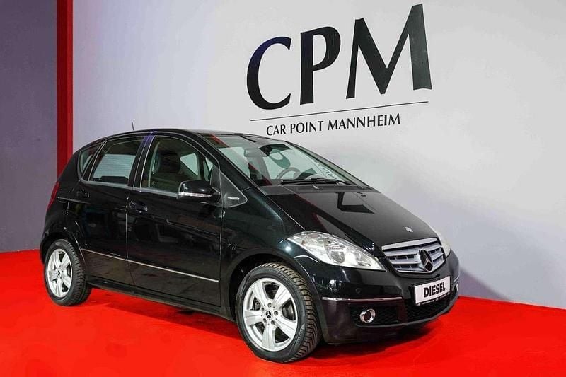 Schwarz Gebraucht 2012 Mercedes A180 Avantgarde Kleinwagen | 6.750 € (Guter Preis) - Bild 1/4