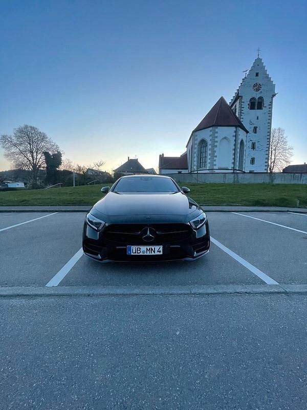 Schwarz Gebraucht 2018 Mercedes CLS300 AMG Coupé | 36.500 € (Fairer Preis) - Bild 1/4
