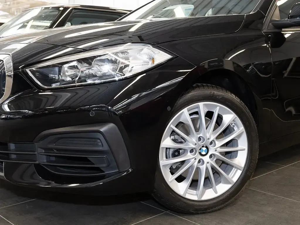 Gebraucht BMW 116 Efficient Dynamics 109 PS (80 kW) 2023 Schwarz Kleinwagen