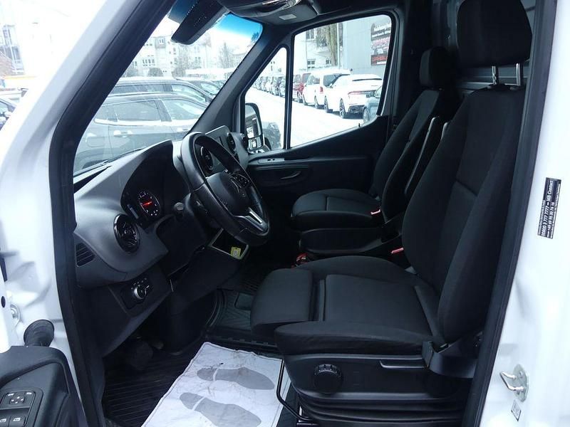 Gebraucht Mercedes Sprinter 170 PS (125 kW) 2022 Arktisweiss Van