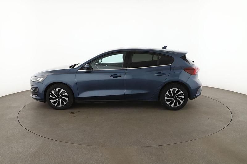 Gebraucht Ford Focus Titanium 125 PS (91 kW) 2022 Blau Limousine