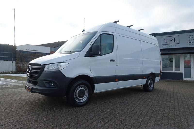 Weiß Gebraucht 2021 Mercedes Sprinter Van | 21.950 € (Guter Preis) - Bild 1/4