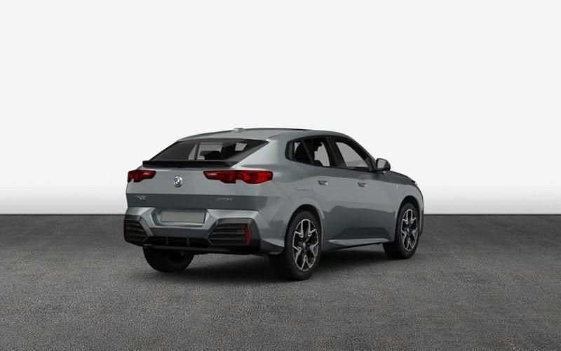 Neu BMW iX2 Performance 230 kW (313 PS) 2026 Grau SUV